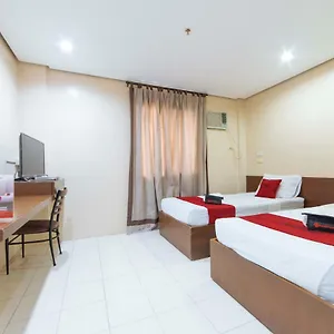 2* Hotel Reddoorz Near Bus Terminal